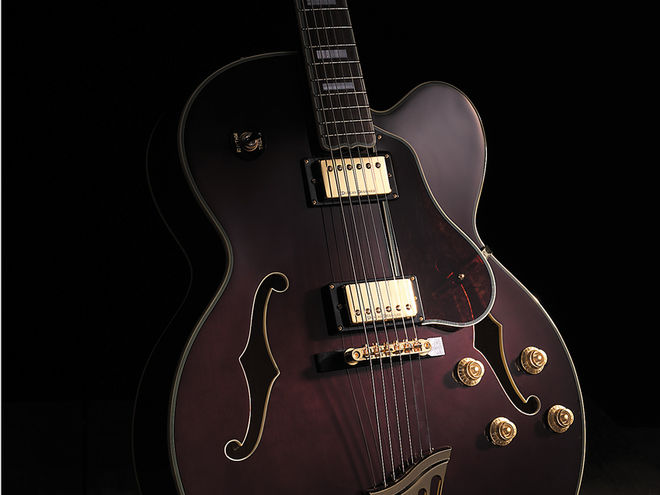 Play blues guitar like BB King